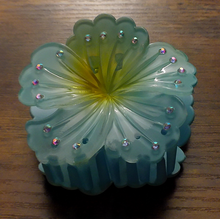 Load image into Gallery viewer, Aute Crystal Bloom Hair Clip