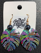 Load image into Gallery viewer, TRIBAL PRINT MONSTERA WITH PEARL EARRINGS