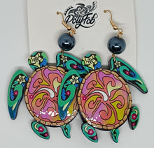 Load image into Gallery viewer, VIBRANT PACIFIC ISLAND STYLE DANGILING EARRINGS WITH PEARL