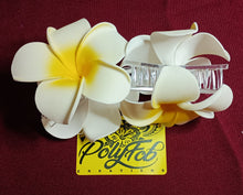 Load image into Gallery viewer, FRANGIPANI CLAW HAIR CLIP