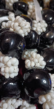 Load image into Gallery viewer, BLACK KUIKUI WITH MONGO SHELL LEI