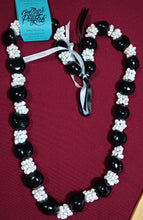 Load image into Gallery viewer, BLACK KUIKUI WITH MONGO SHELL LEI