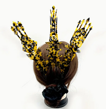 Load image into Gallery viewer, HAIR COMB SAMOAN TONGAN OLD STYLE ROYAL DESIGN