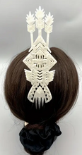 Load image into Gallery viewer, HAIR COMB SAMOAN TONGAN OLD STYLE ROYAL DESIGN