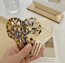 Load image into Gallery viewer, ELEGANT FAUX TURTLE/LEOPARD DESIGN SELU (COMB)