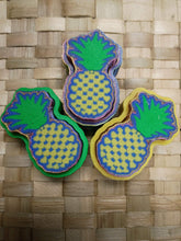 Load image into Gallery viewer, Island Pride Fidget Clickers | $5
