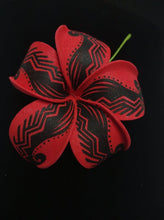Load image into Gallery viewer, TRIBAL SWIRL PLUMERIA SEI