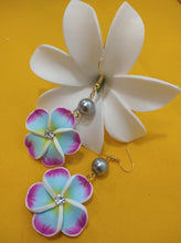Load image into Gallery viewer, FIMO DANGLING EARRINGS WITH PEARLS