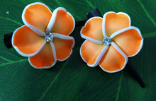 Load image into Gallery viewer, FLOWER HAIR CLIP