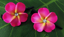Load image into Gallery viewer, FLOWER HAIR CLIP