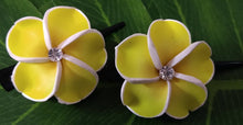 Load image into Gallery viewer, FLOWER HAIR CLIP