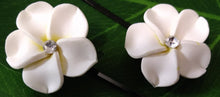 Load image into Gallery viewer, FLOWER HAIR PIN