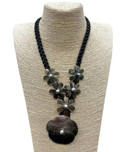 Load image into Gallery viewer, Plumeria and Tiare MOP Shell Necklace
