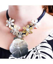 Load image into Gallery viewer, Plumeria and Tiare MOP Shell Necklace

