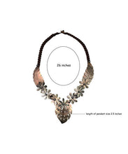 Load image into Gallery viewer, Mother of Pearl Tiare &amp; Monstera Necklace
