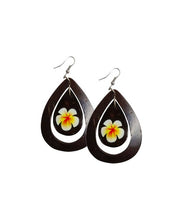Load image into Gallery viewer, Tear Drop Coconut With Flower Earrings
