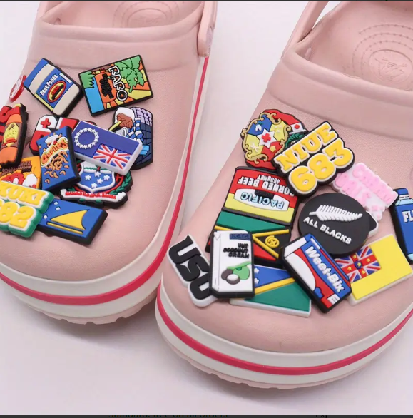 Balenciaga 2025 croc charm