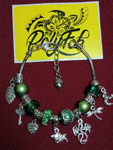 Load image into Gallery viewer, PASIFIKA ERA CHARM BRACELET
