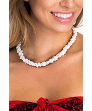 Load image into Gallery viewer, 16" White Rose Clam Shell Necklace
