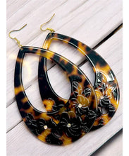 Load image into Gallery viewer, Brown Faux Turtle Shell Tear Drop Earring
