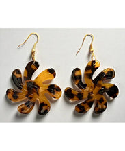 Load image into Gallery viewer, Large Brown Tiare Flower Earrings
