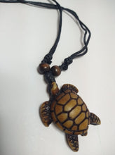 Load image into Gallery viewer, ADJUSTABLE NECKLACE WITH TURTLE PENDANT
