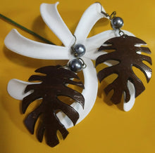 Load image into Gallery viewer, COCONUT EARRINGS
