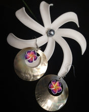 Load image into Gallery viewer, Mother of Pearl Earrings with Fimo Flower Center
