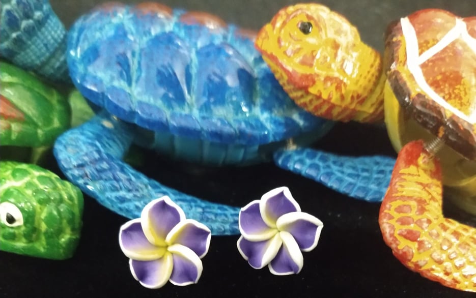 LIL TEINE FIMO PLUMERIA EARRINGS