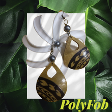 Load image into Gallery viewer, TEARDROP TRIBAL COCONUT SHELL EARRINGS
