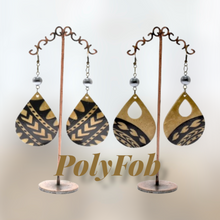 Load image into Gallery viewer, TEARDROP TRIBAL COCONUT SHELL EARRINGS
