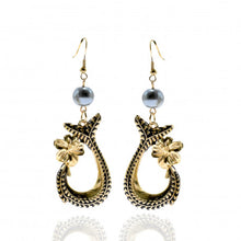 Load image into Gallery viewer, HAMILTON EARRINGS
