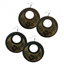 Load image into Gallery viewer, ETCHED PLUMERIA ON ROUND COCONUT SHELL EARRINGS
